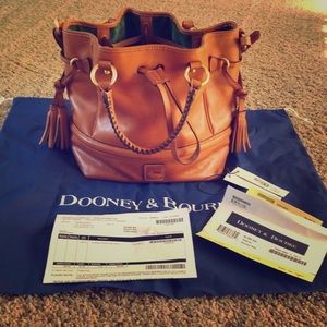 Dooney and bourke Buckley